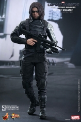 Hot Toys - 1/6 Scale The Winter Soldier - Winter Soldier Collectible Figure