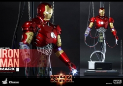 Hot Toys - 1/6 Scale Iron Man - Mark III (Construction Version) Collectible 
