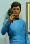 HCG - STAR TREK - Dr. McCoy Statue
