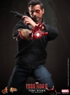 Hot Toys - 1/6 Scale Iron Man 3 - Tony Stark (The Mechanic) Collectible Figure